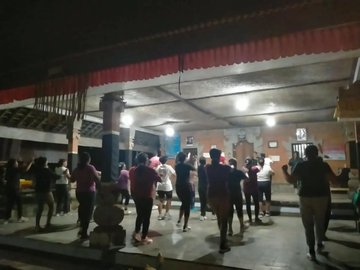 KEGIATAN SENAM PKK BANJAR DINAS SUSUT